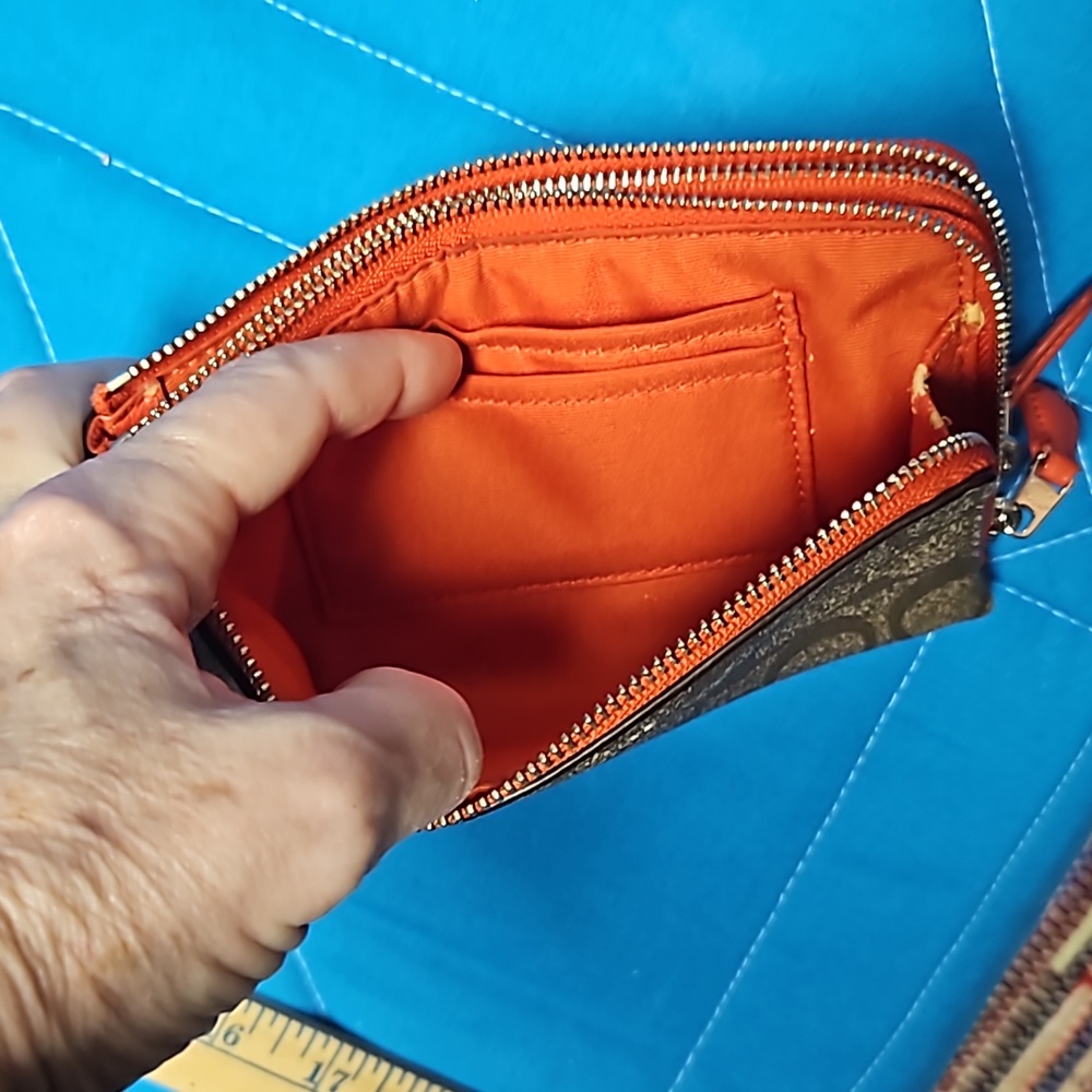 Coach wristlet. Euc - Picture 4 of 6